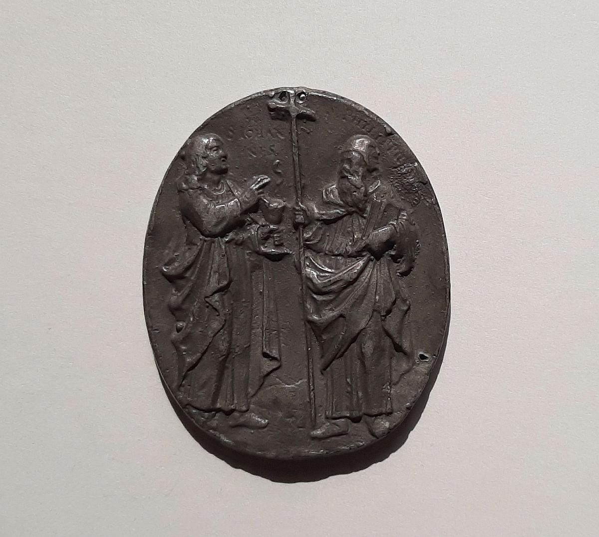 Ovale Plakette mit den Heiligen Johannes und Philippus