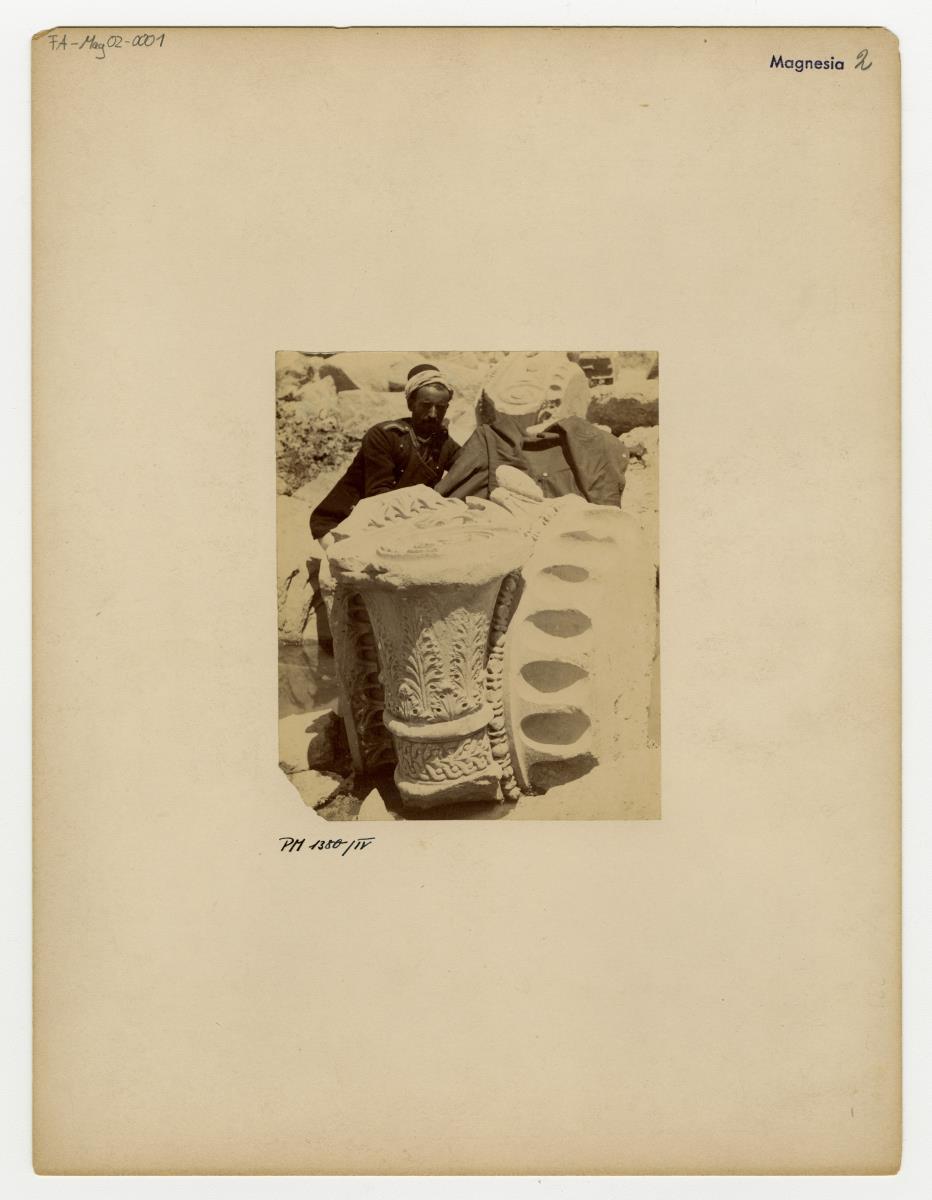 Magnesia am Mäander, Artemision, Säulenkapitell