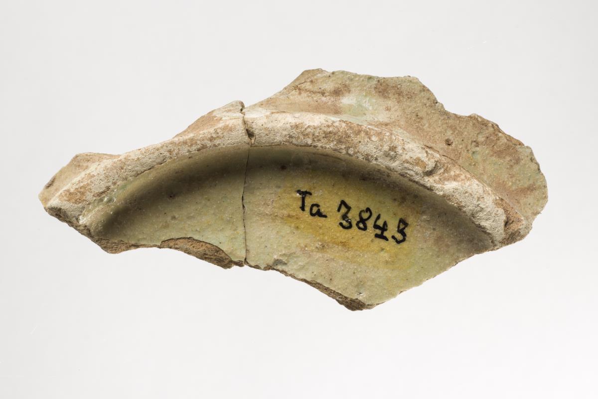 Ta 3843