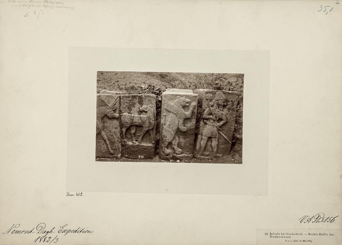 Reliefs bei Sendschirli. rechte Hälfte der Nordwestwand