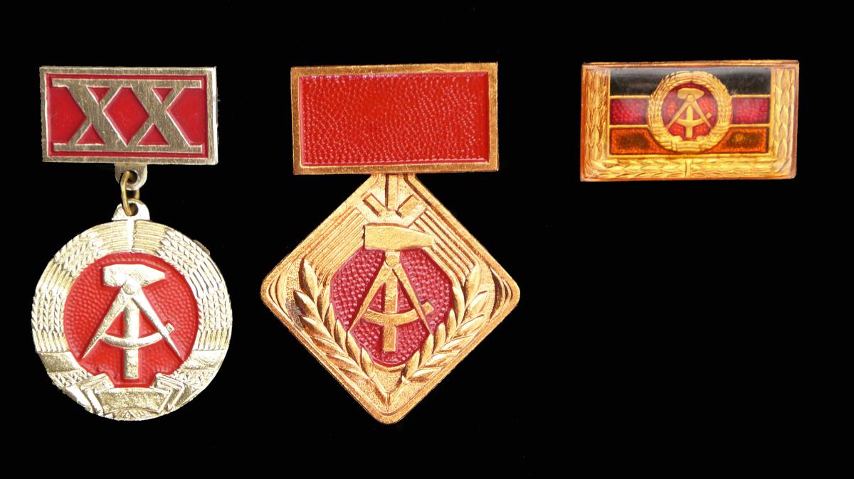 D (67 G) 439/1990,a-c