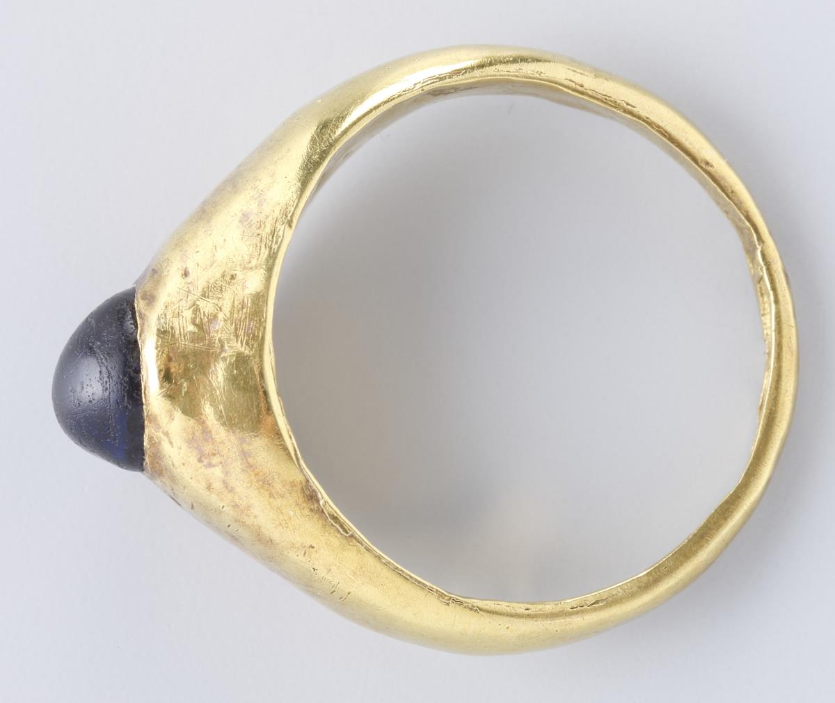 Steigbügelring aus dem "Mainzer Goldschmuck"