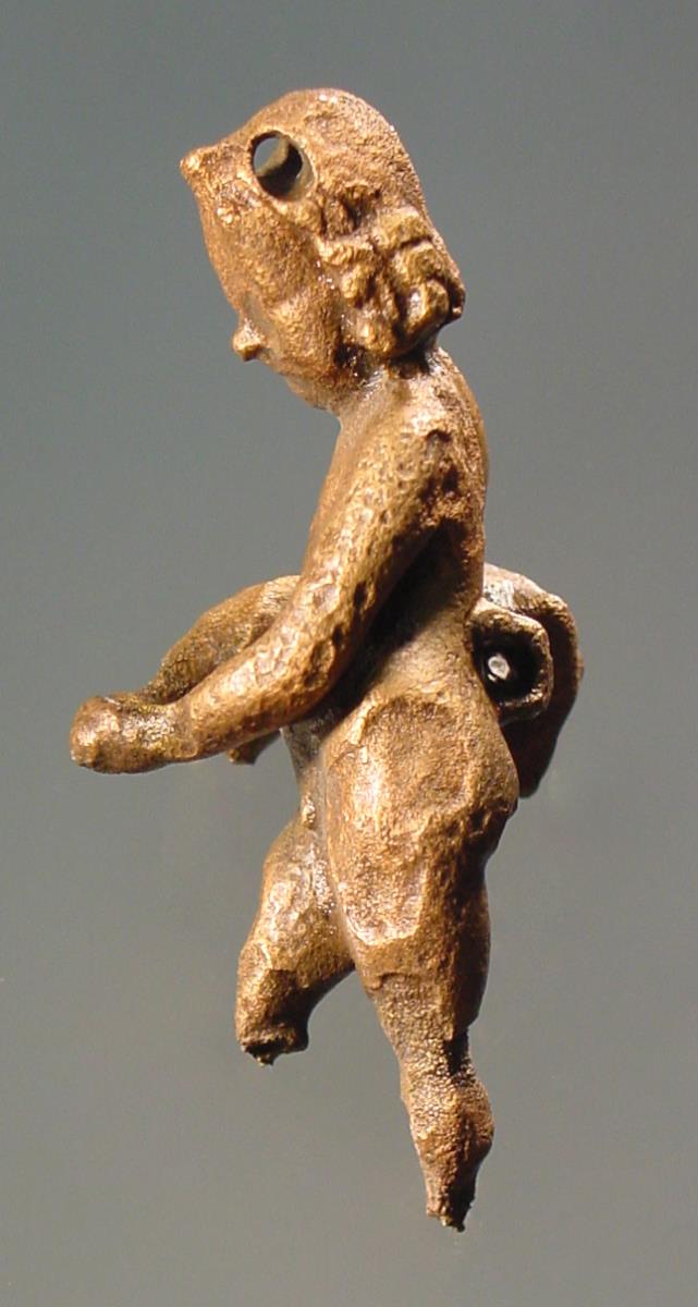 Römische Statuette eines Satyrknaben mit Weinschlauch
