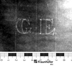 Rundbögen mit Archivolten und Verzierung der Zwickel / Gestufte Bögen und das Verhältnis von Archivolte und Wölbsteinen