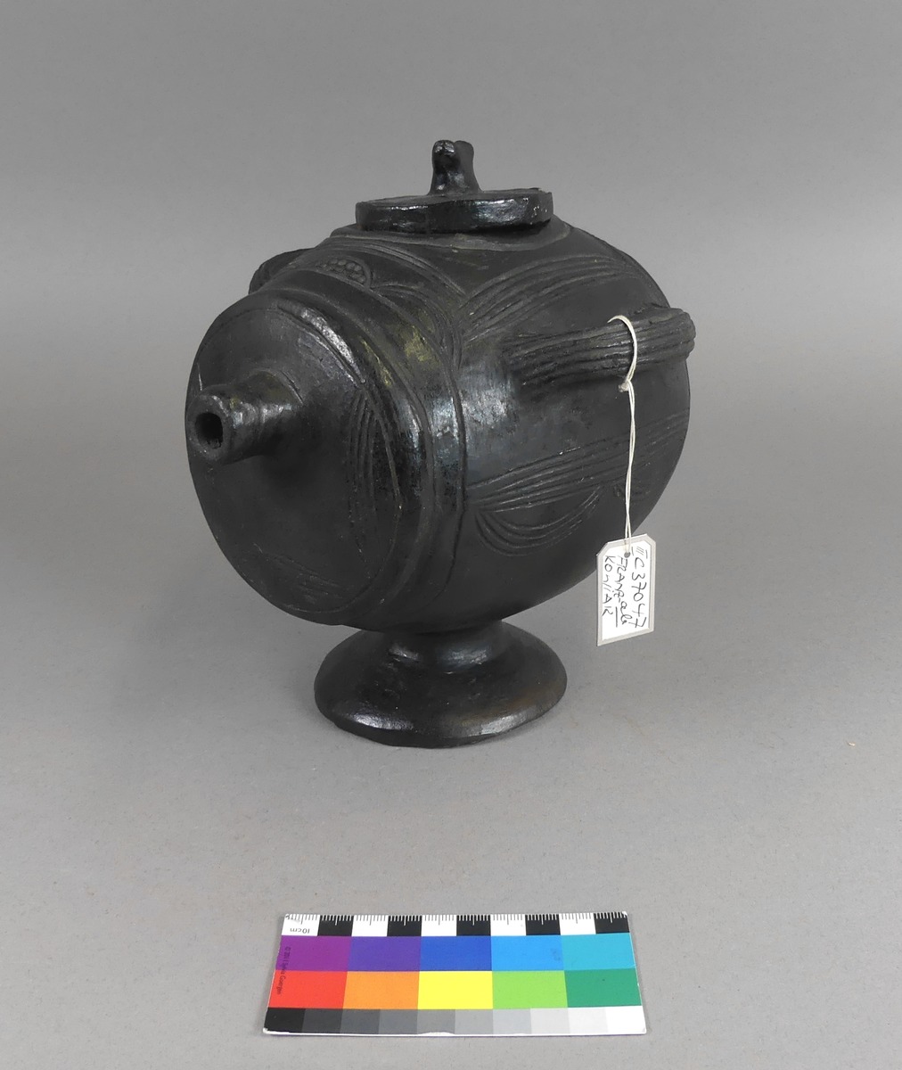 III C 37047 a,b