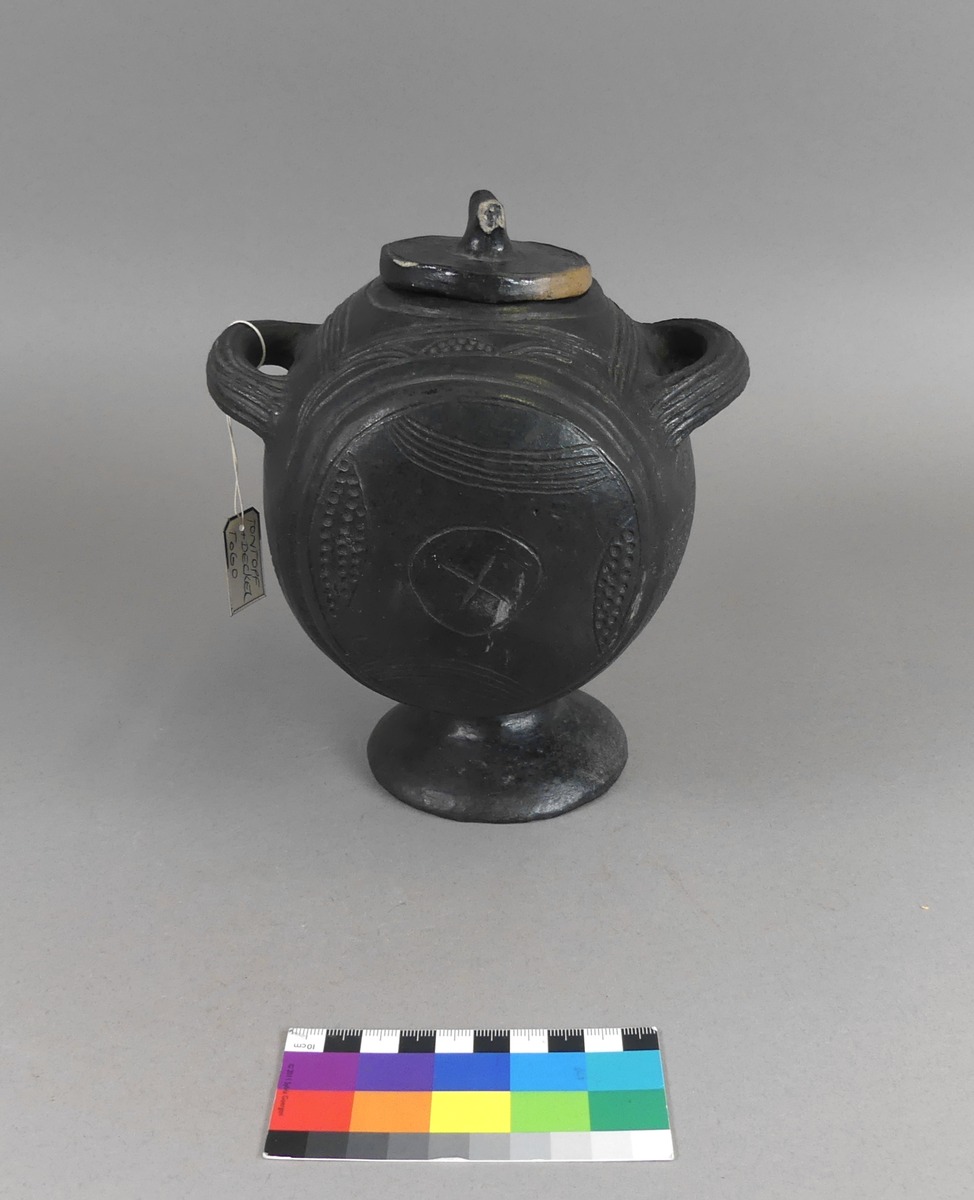 III C 37047 a,b