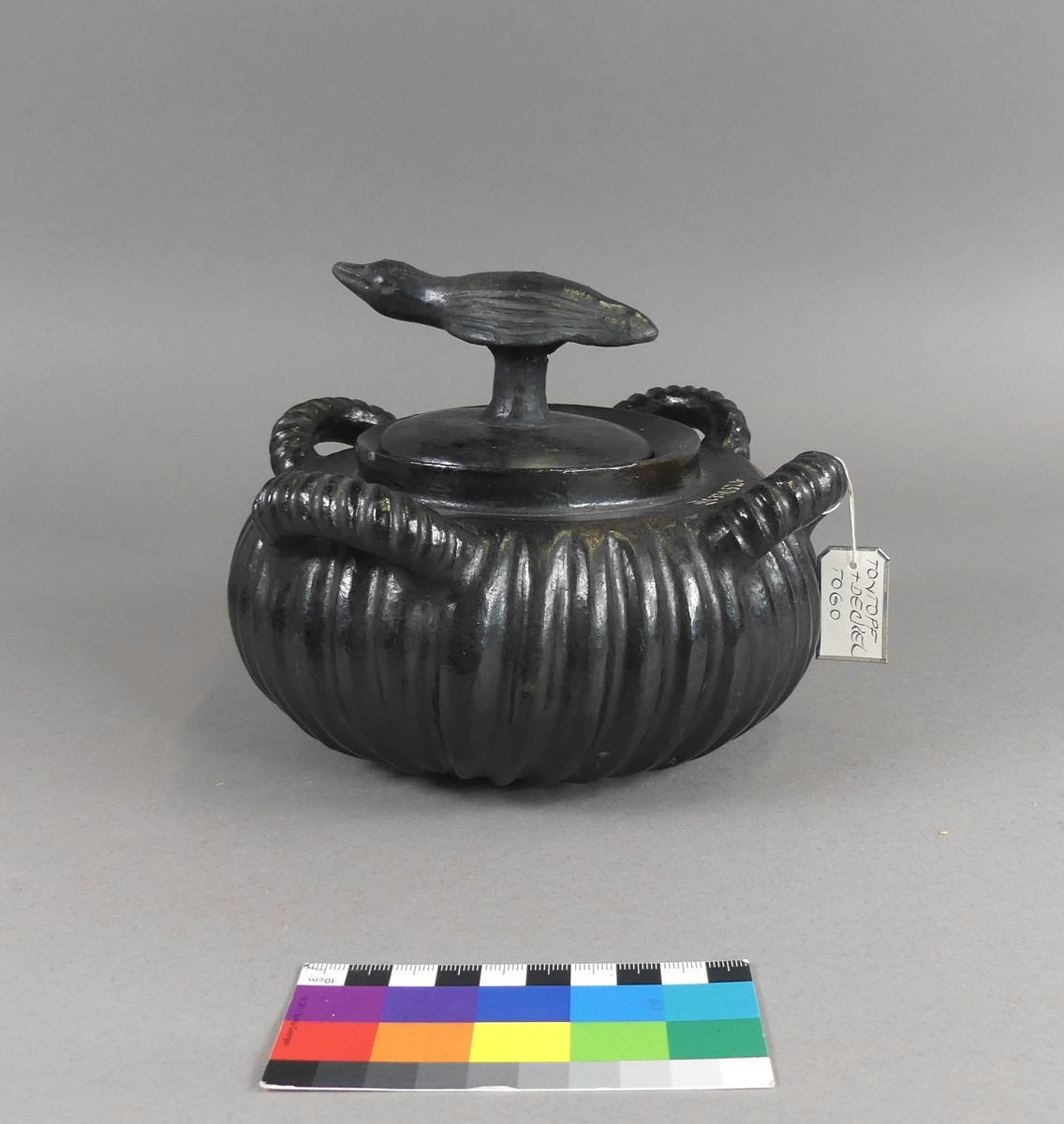 III C 37052 a,b
