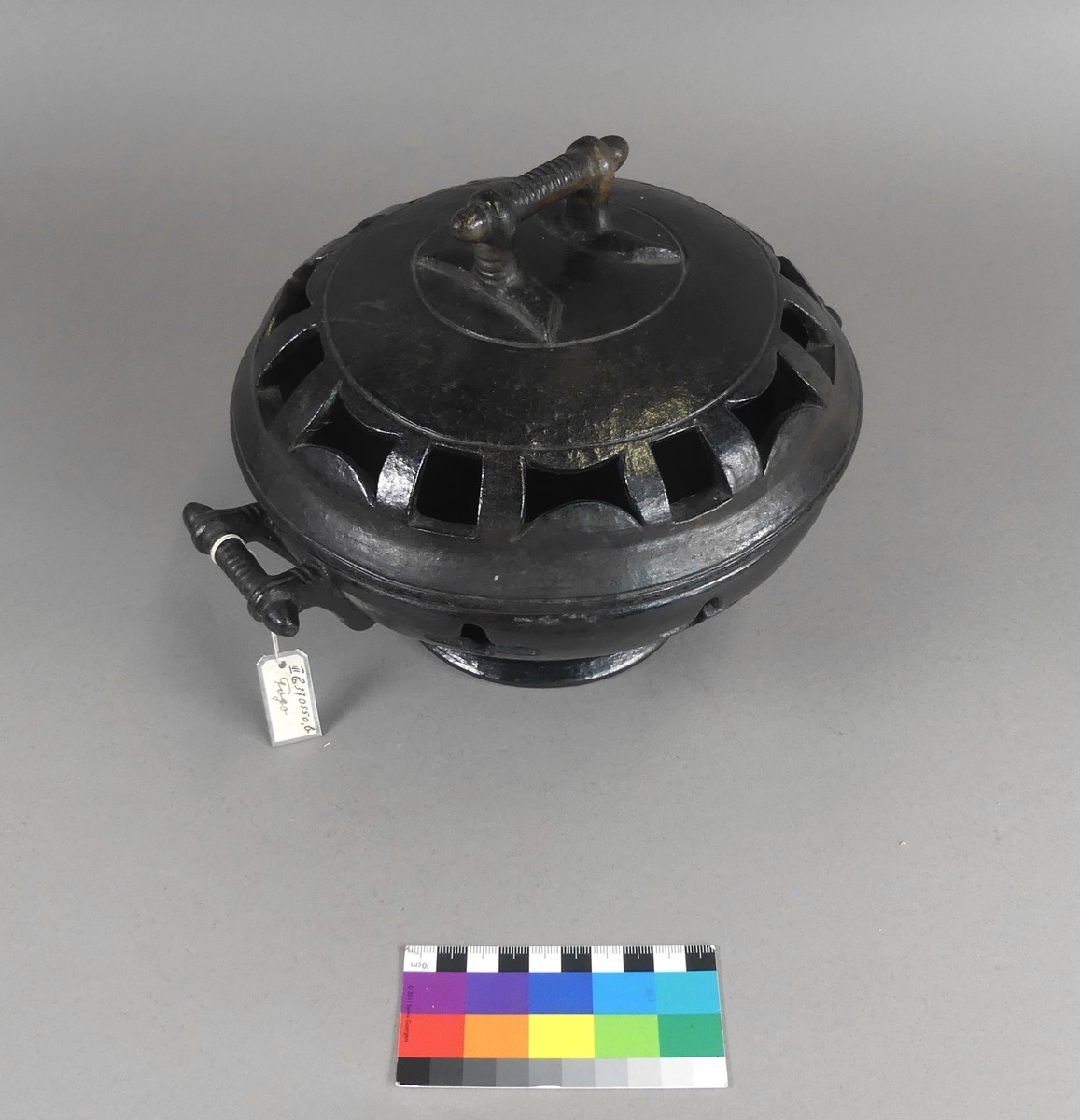 III C 37055 a,b