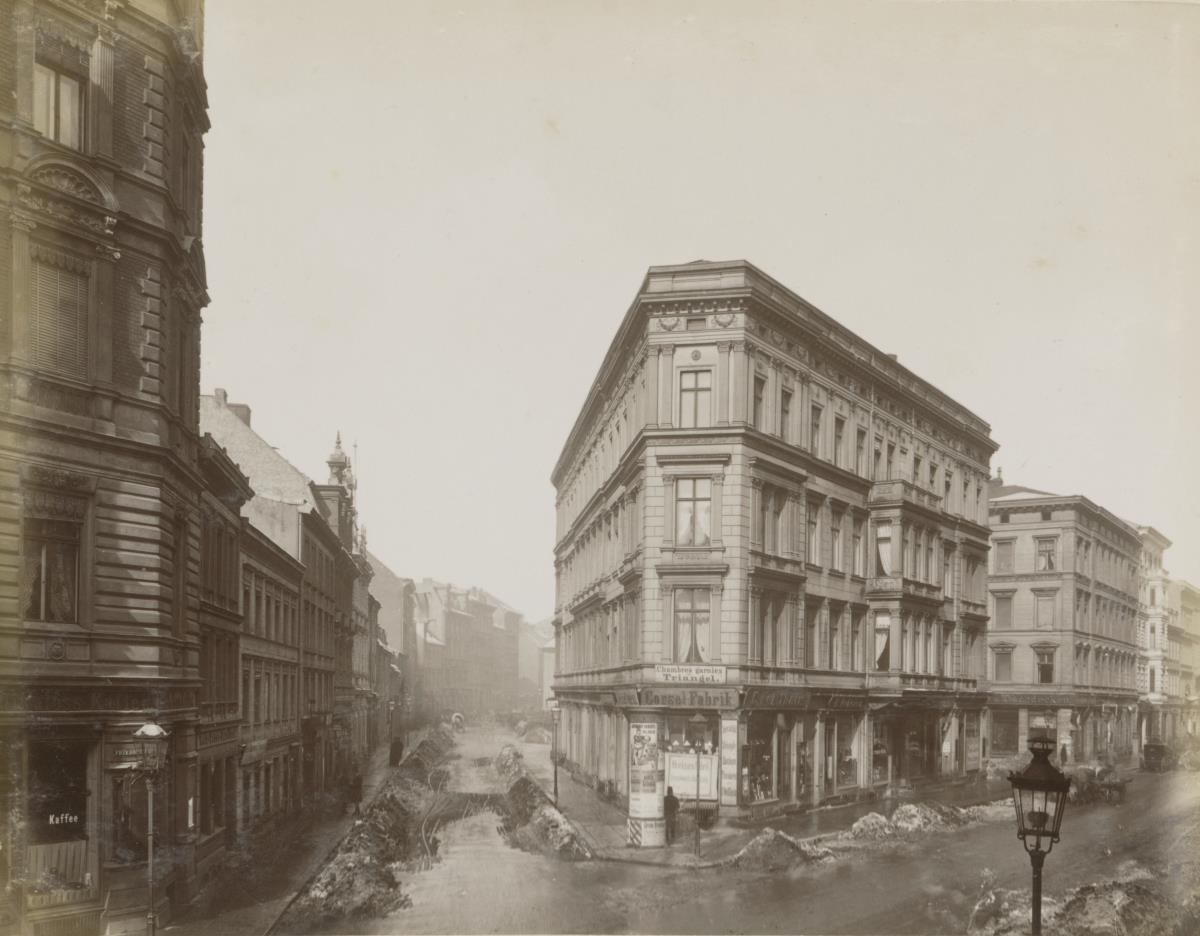 Berlin, Friedrichstraße Ecke Mauerstraße