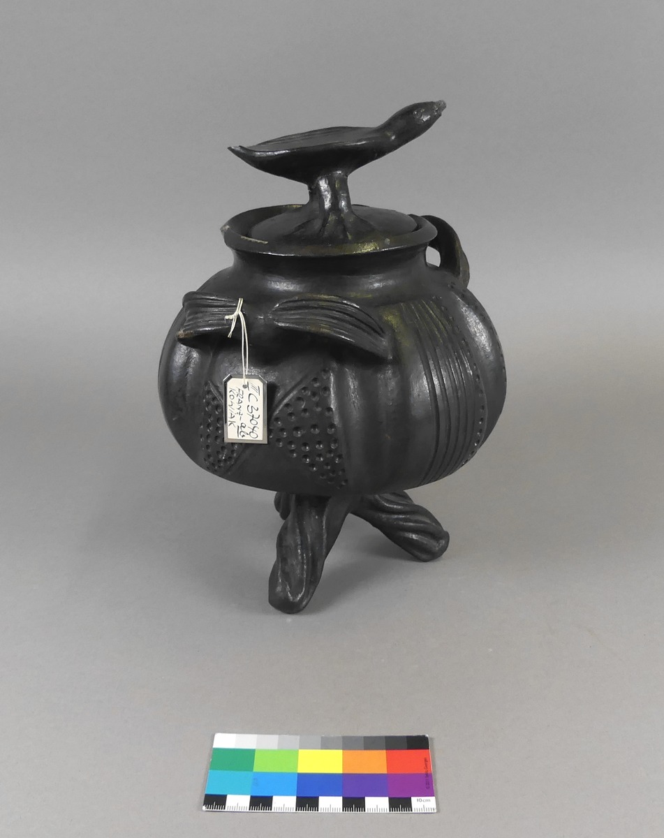 III C 37040 a,b