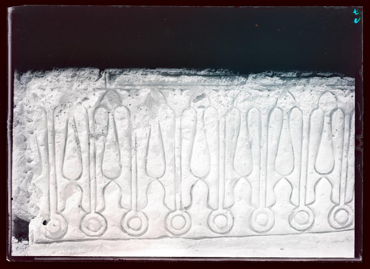 al-Dschausaq al-Chaqani, Vorsäle, langer nördlicher Vorsaal, Stuck (Ornament Nr. 89)