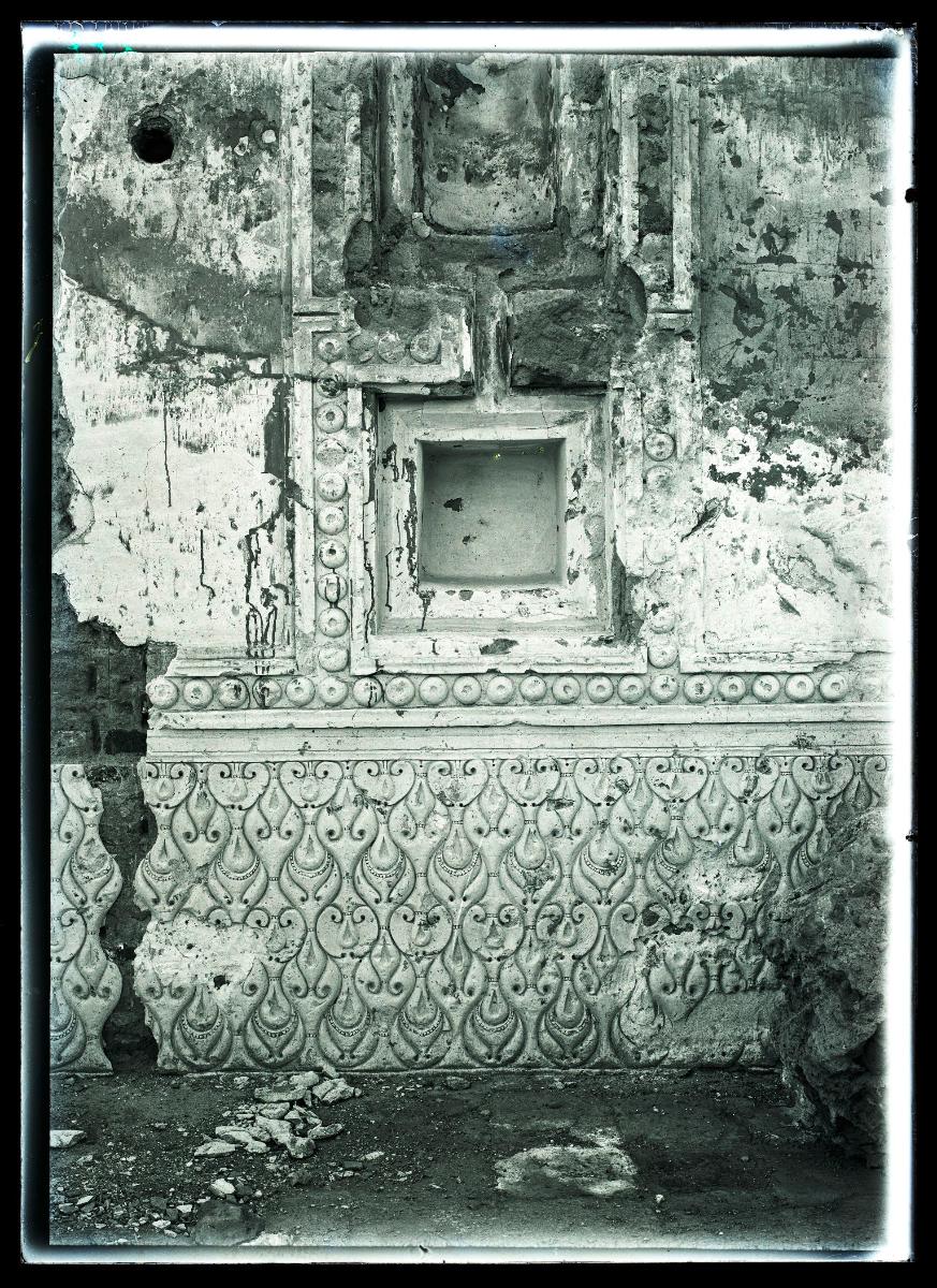 Balkuwara, Hauptsaal, Südostwand (Ornament Nr. 156)