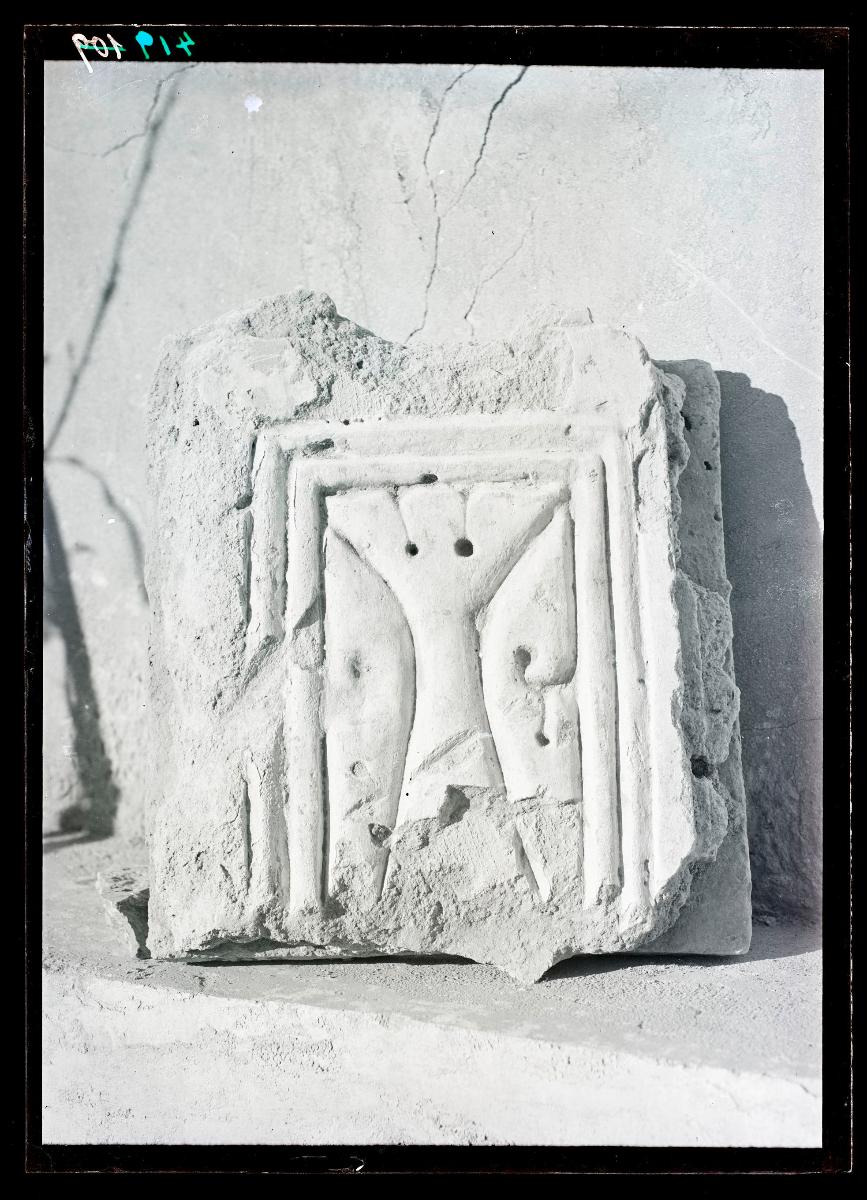 Privathäuser, Stuck, Haus III (Ornament Nr. 54b)