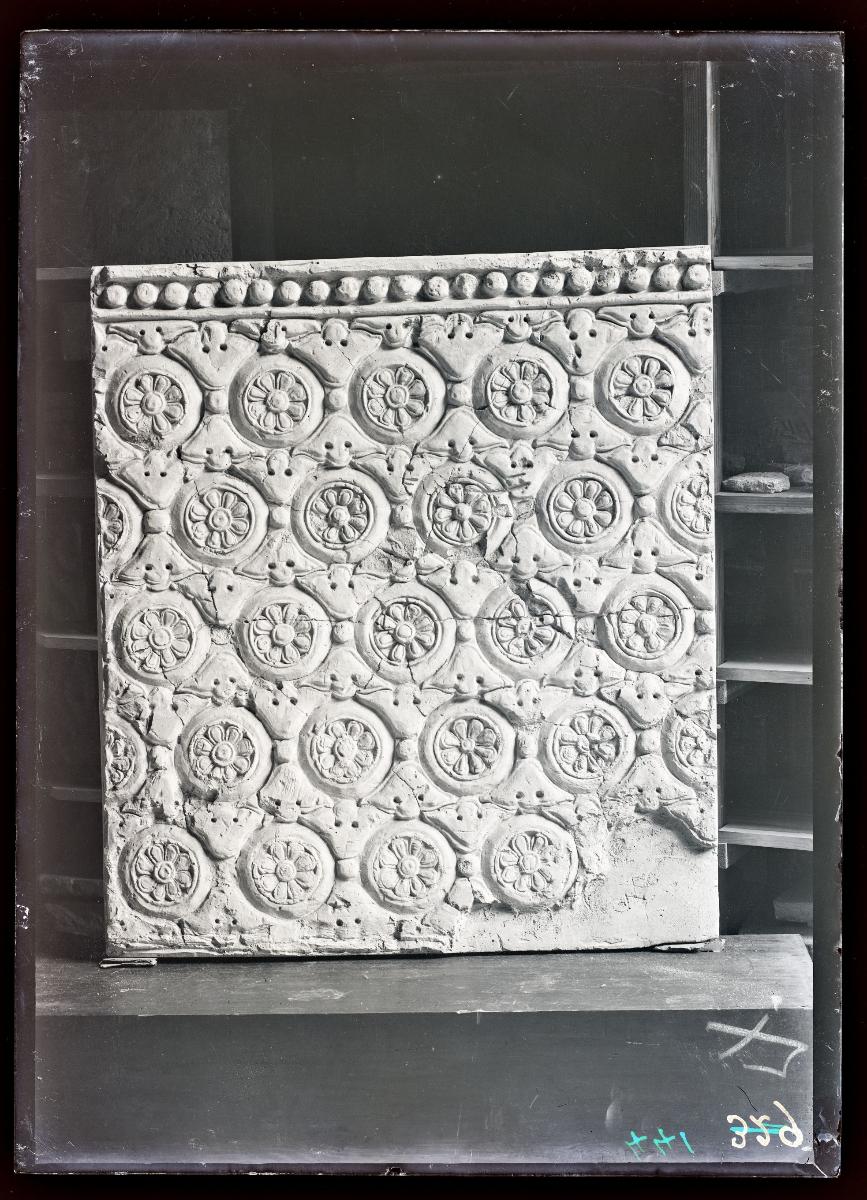Privathäuser, Stuck, Haus XIV, Zimmer 1 (Ornament Nr. 130)
