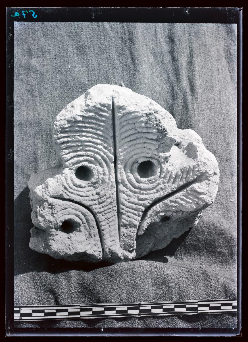 al-Dschausaq al-Chaqani, Bab al-ʿAmma, Stuckfragmente (Ornament Nr. 251)