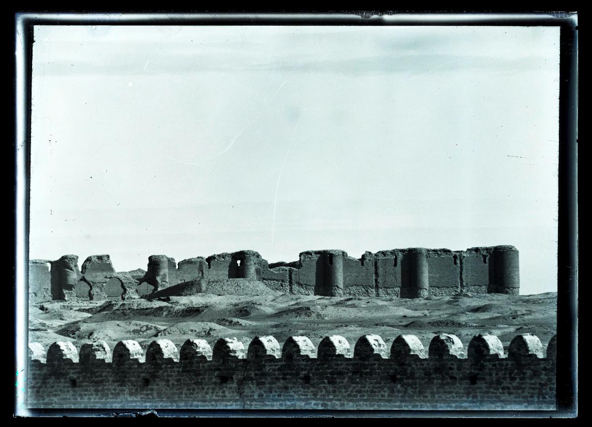 Große Moschee, Ansicht vom Expeditionshaus