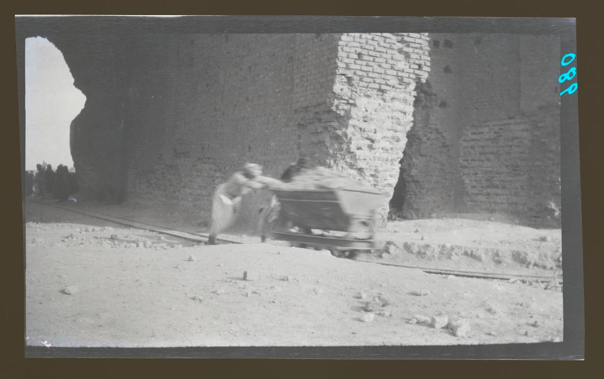 Grabung im al-Dschausaq al-Chaqani, Bab al-ʿAmma