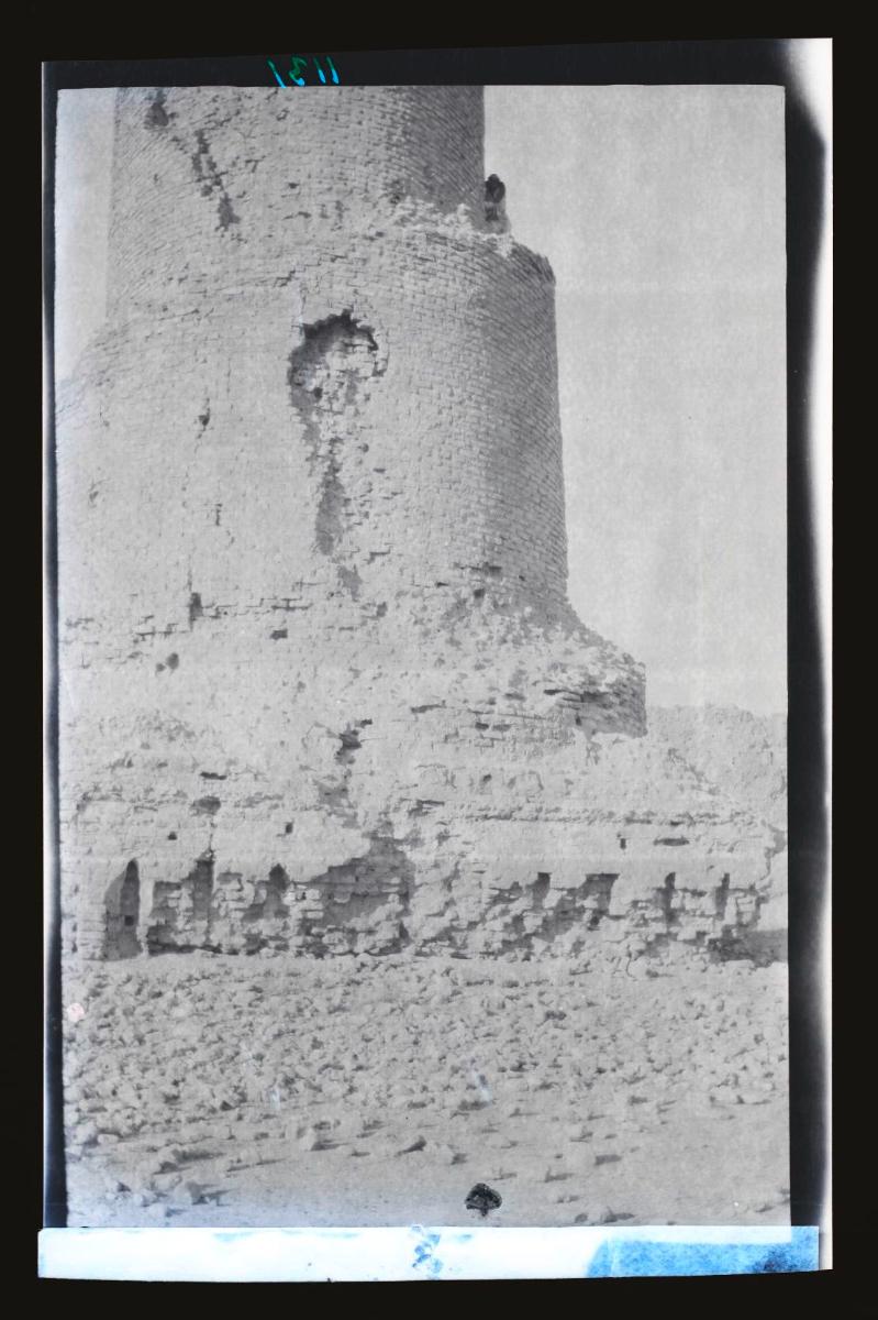 al-Mutawakkiliyya, Abu Dulaf Moschee, Minarett