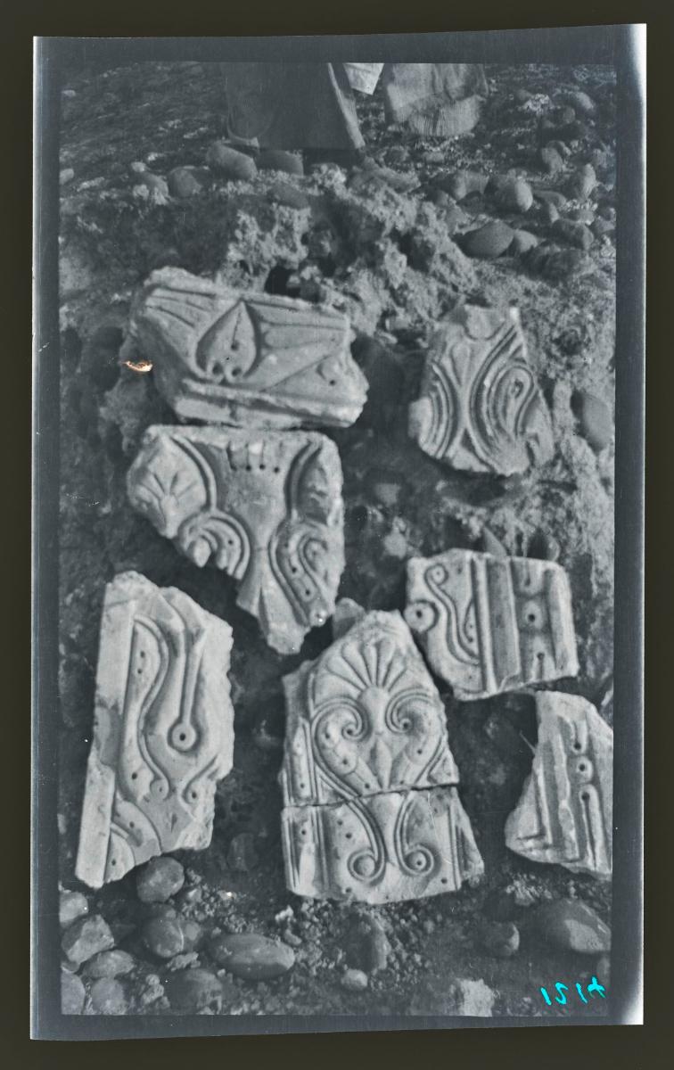 al-Dschausaq al-Chaqani, Stuck, Kammern, Südosten der Grube (Ornament Nr. 86)