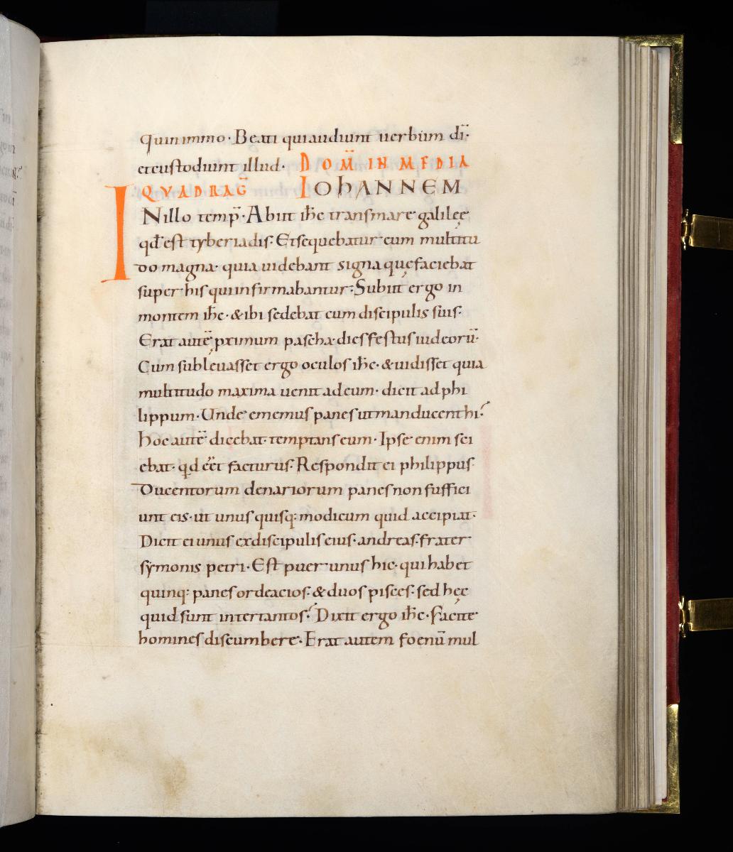 Evangelistar Heinrichs IV. (?), Textseite mit roter Textmarke I