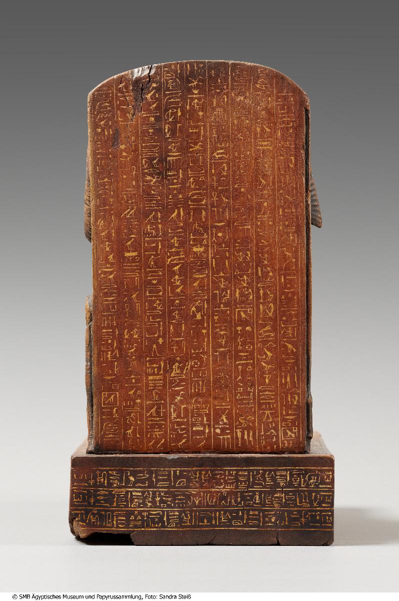 Sitzfigur des Vorstehers der Handwerker, Amenemope, und seiner Frau Hathor
