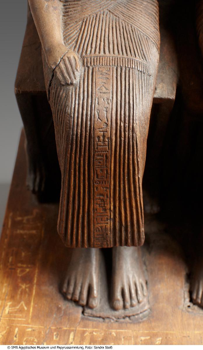 Sitzfigur des Vorstehers der Handwerker, Amenemope, und seiner Frau Hathor