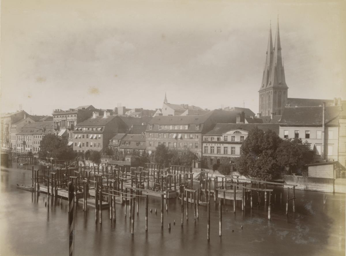 Berlin, Poststraße, Wasserseite