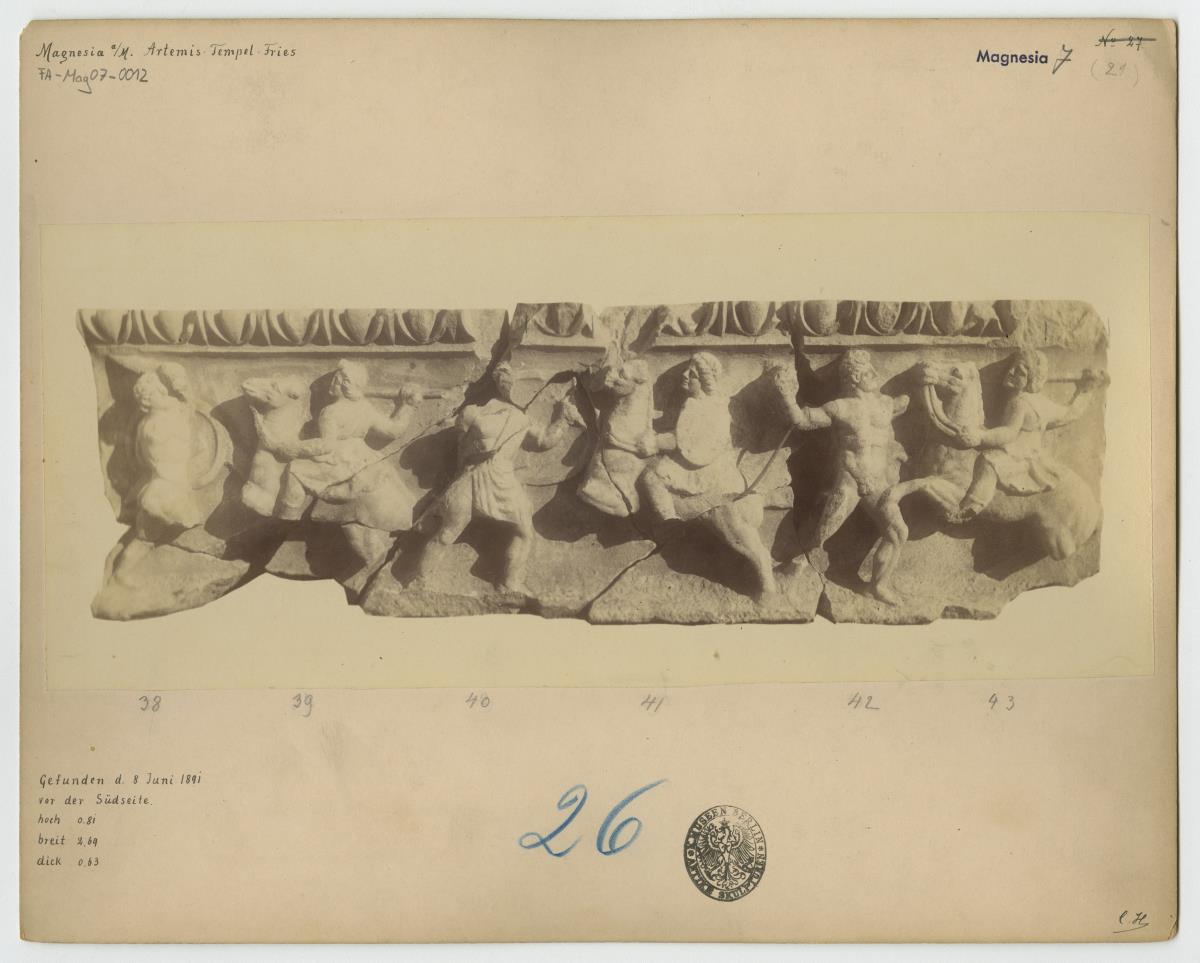 Magnesia am Mäander, Artemision, Südfries