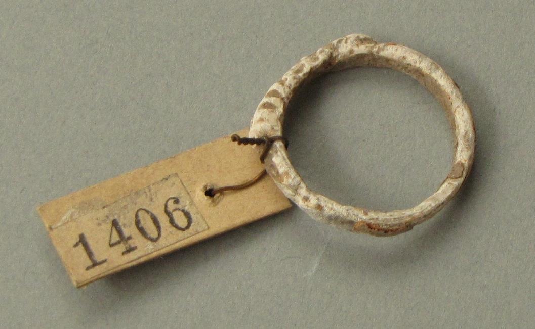 VII E 604