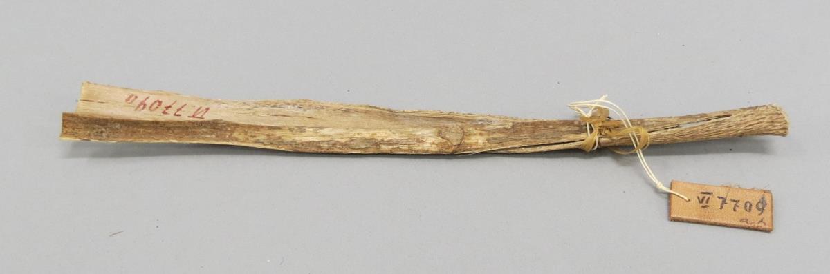 VI 7709 a,b