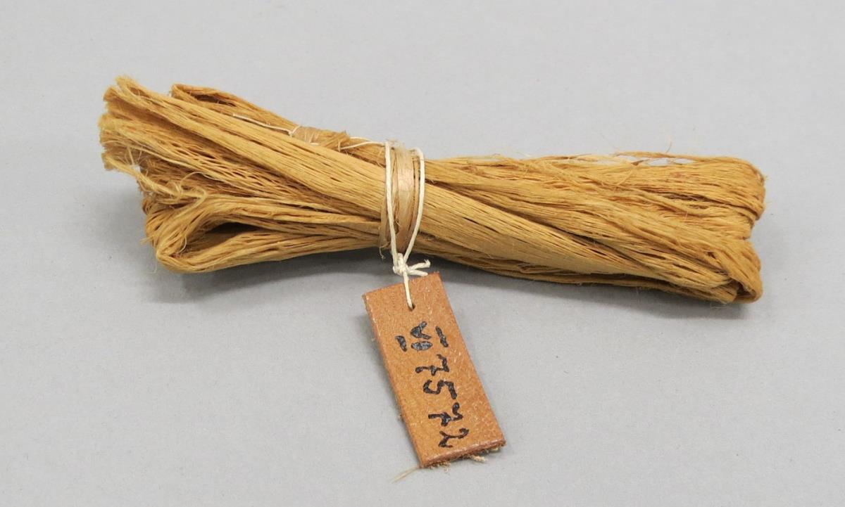 VI 7572
