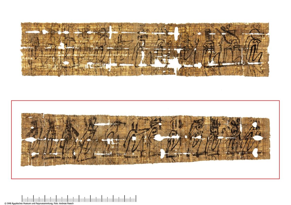 Einer von zwei hieratischen Papyrusstreifen, ursprünglich als Amulett gefaltet an einer Bastschnur