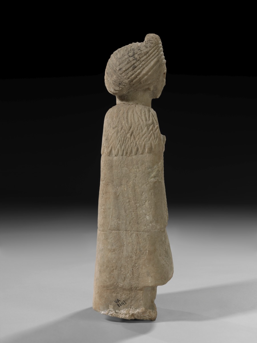 Statue einer Beterin