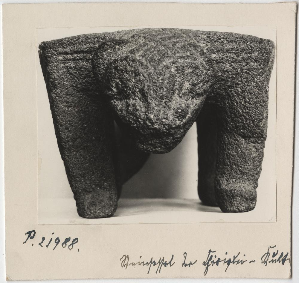 Steinfigur