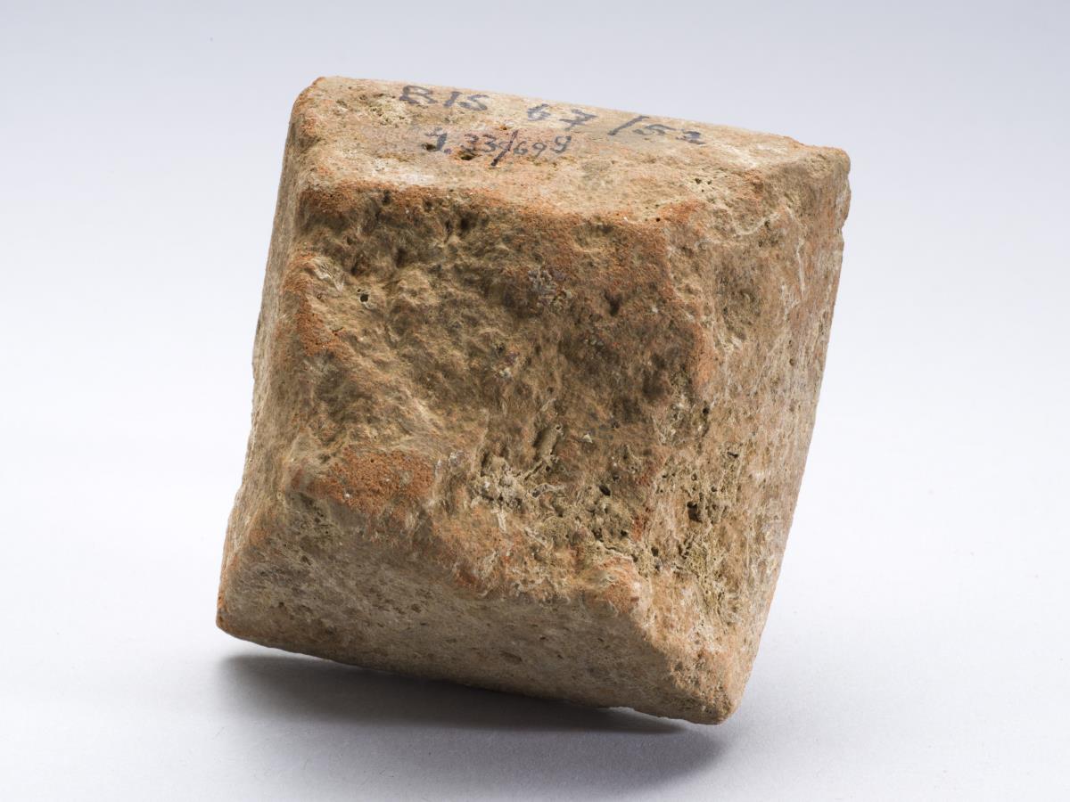 I. 33/69 g