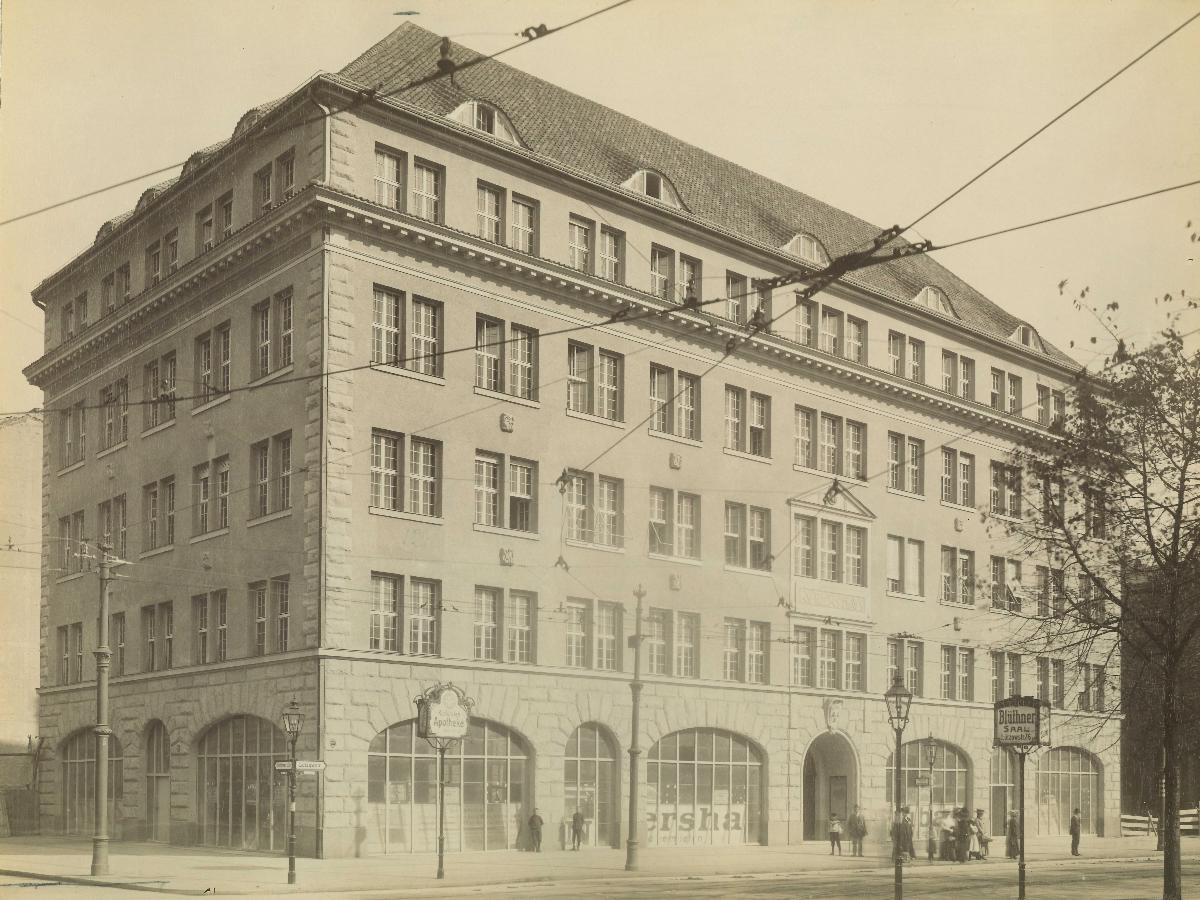 Berlin, Lützowstraße 33/36, Rütgershaus