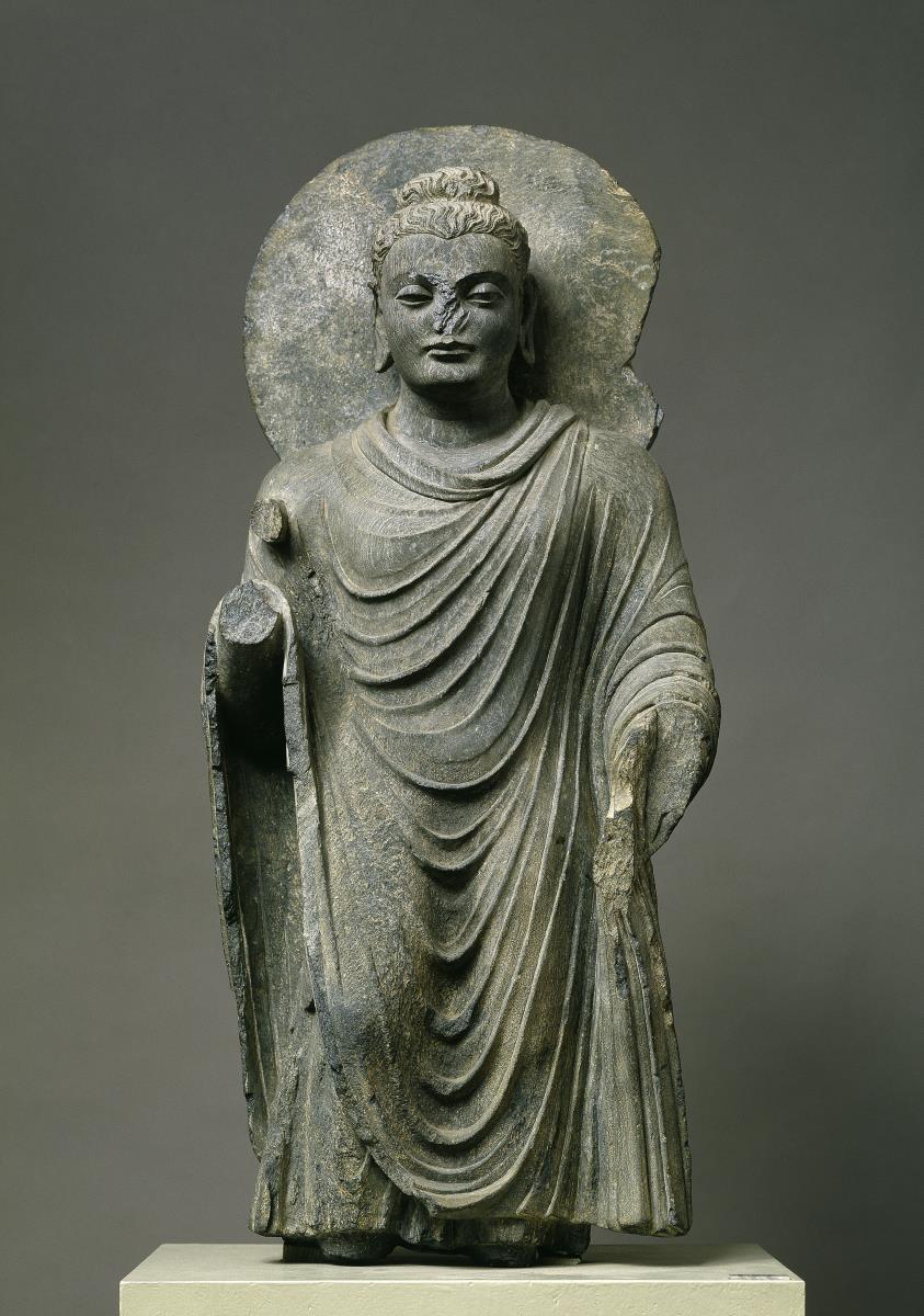 Stehender Buddha in Schutzgewährungsgeste (abhaya-mudra) (beschädigt)