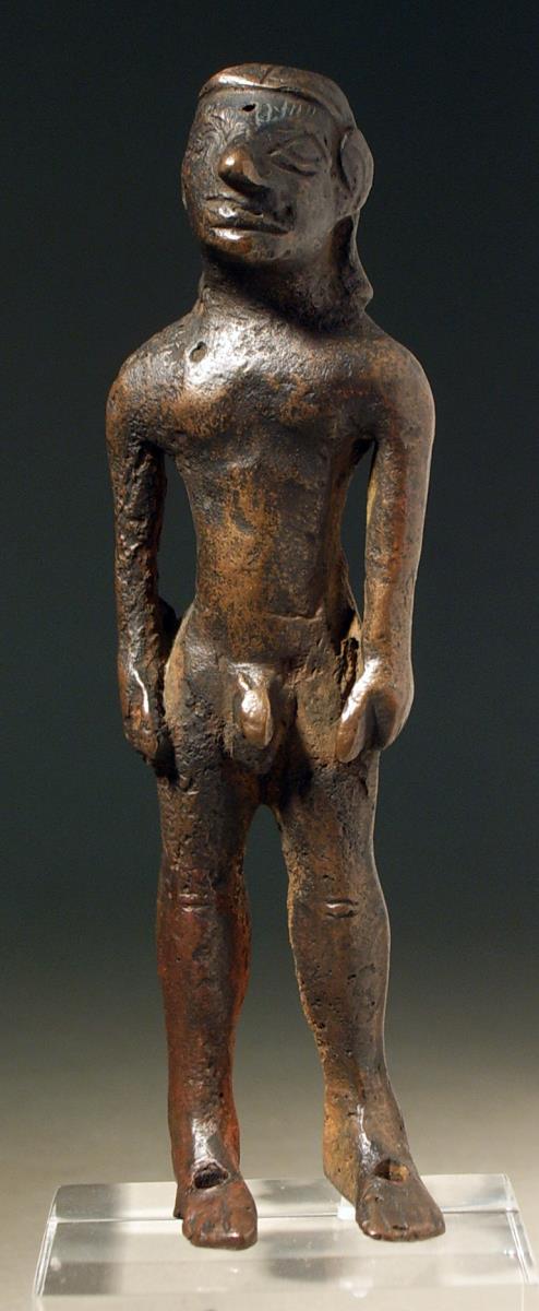 Statuette eines nackten Mannes. Kuros