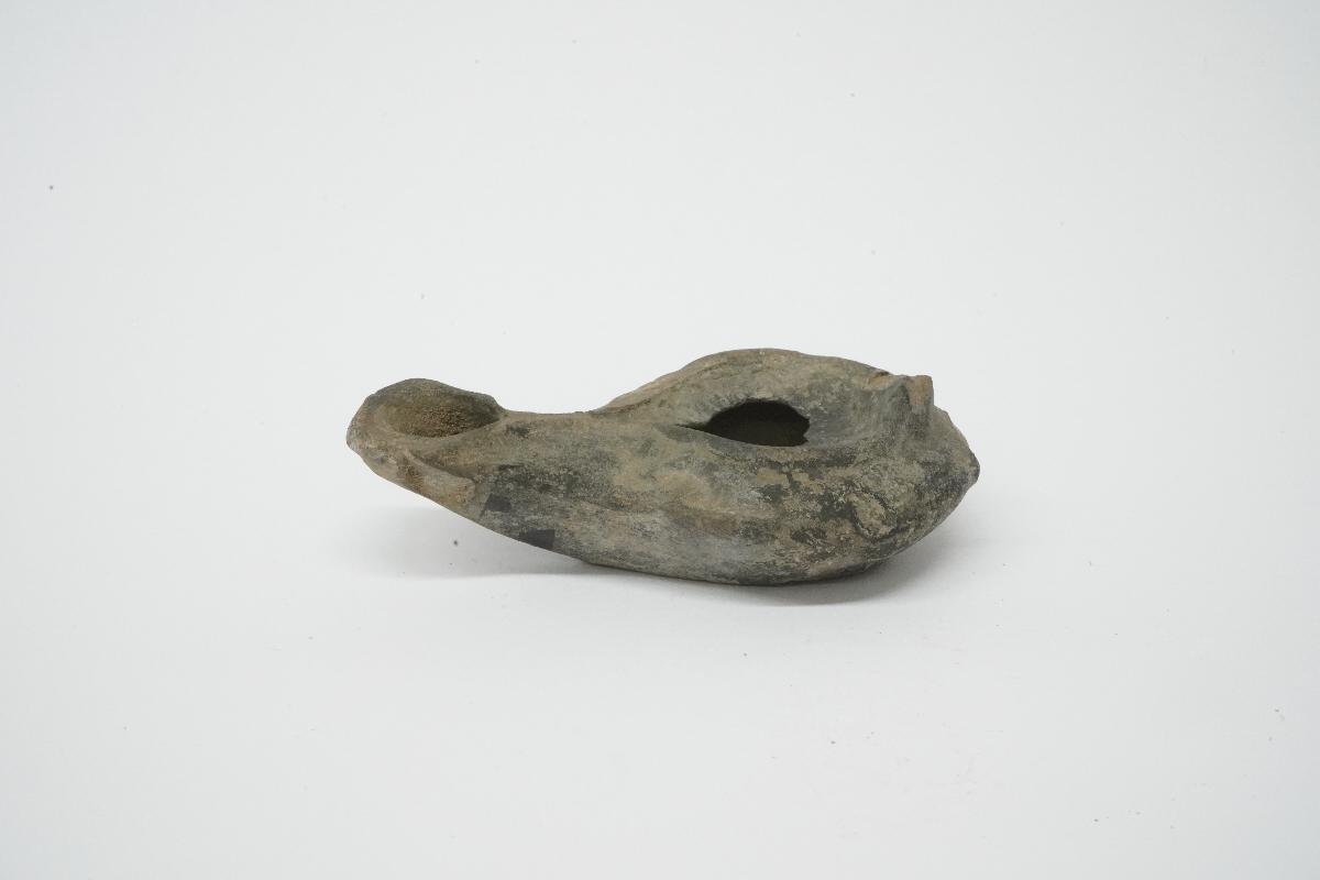 Öllampe mit Ringhenkel