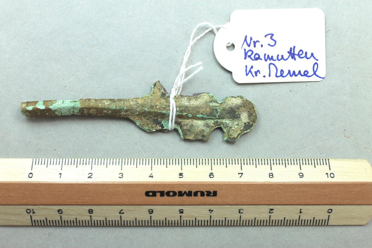 Bronzenes Nadelfragment