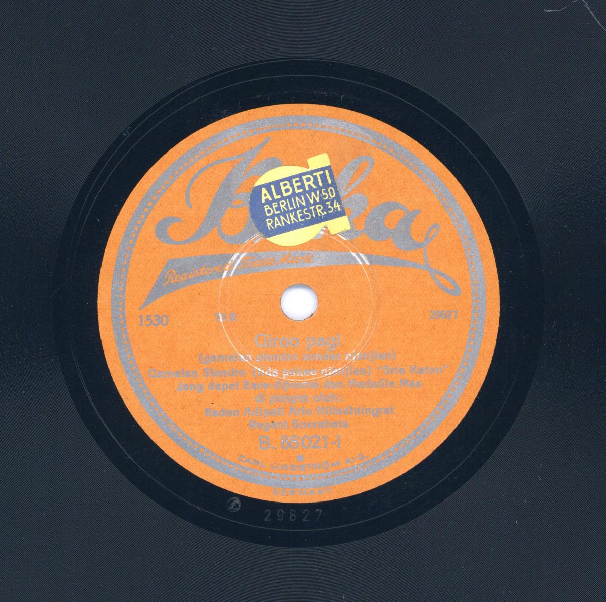 Titel A: Gagak Setro (gamelan slendro)
Titel B: Giroo pagi (gamelan slendro zonder)