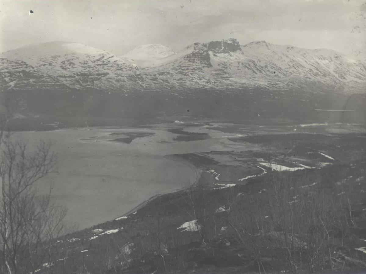 Flussmündung am Lyngenfjord