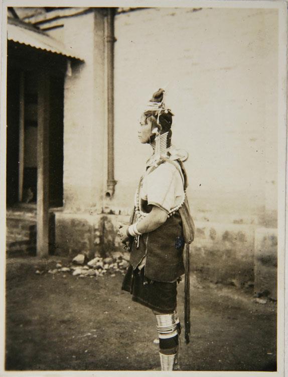 Padaung Frau
