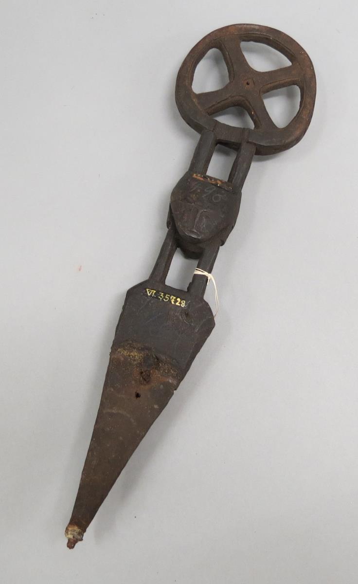 VI 35728 b