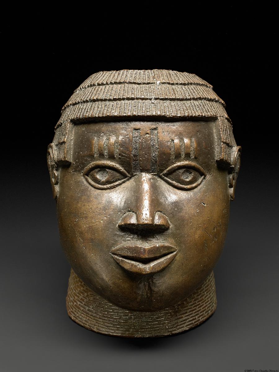 Trophäenkopf (Trophy head)