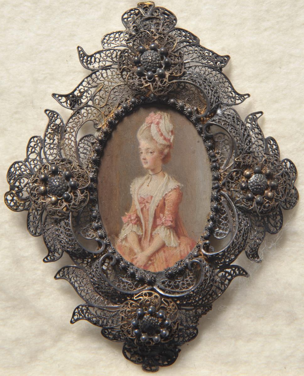 Dame in Rokokokostüm. Miniatur aus der Sammlung Loewe