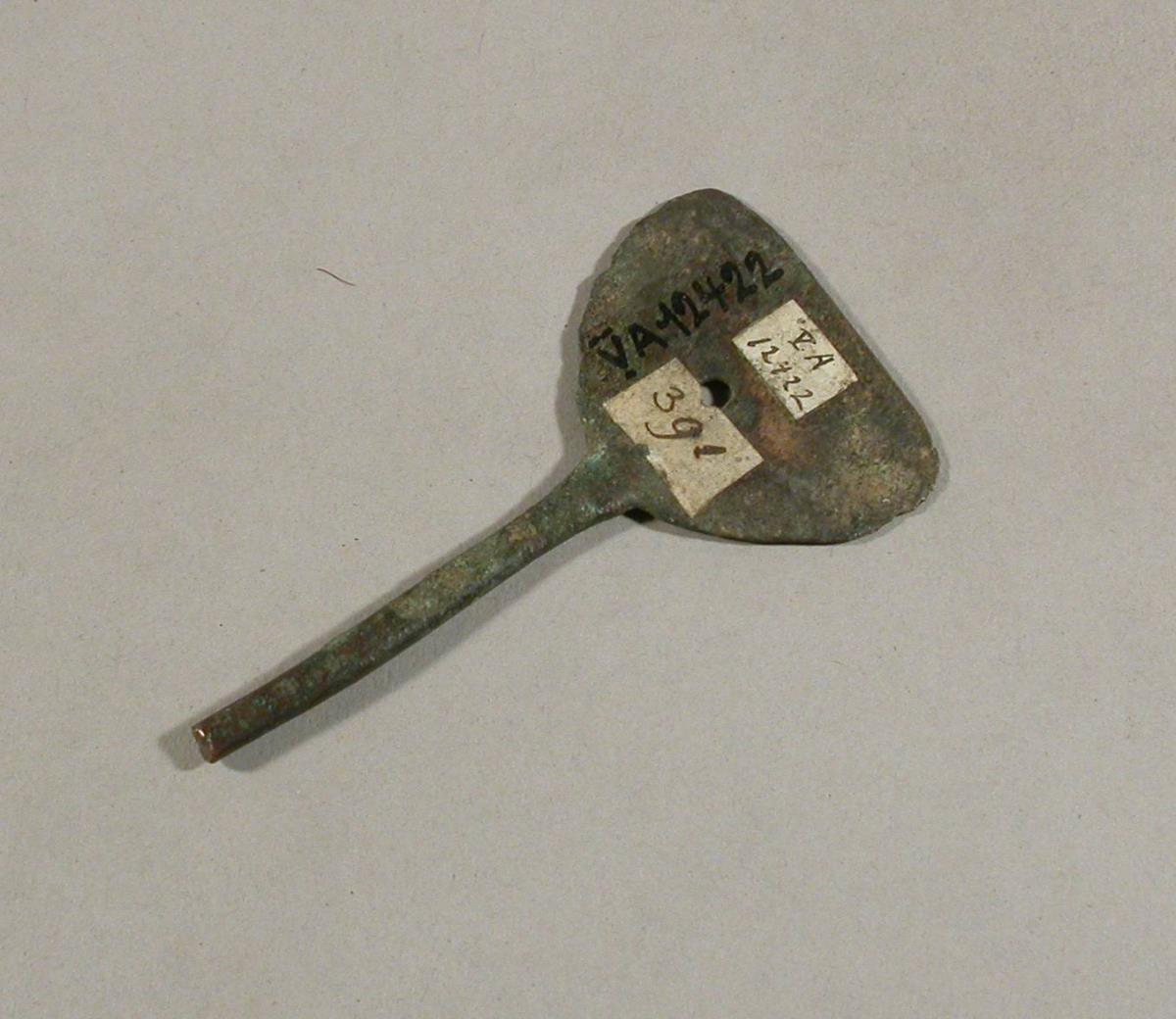 V A 12422