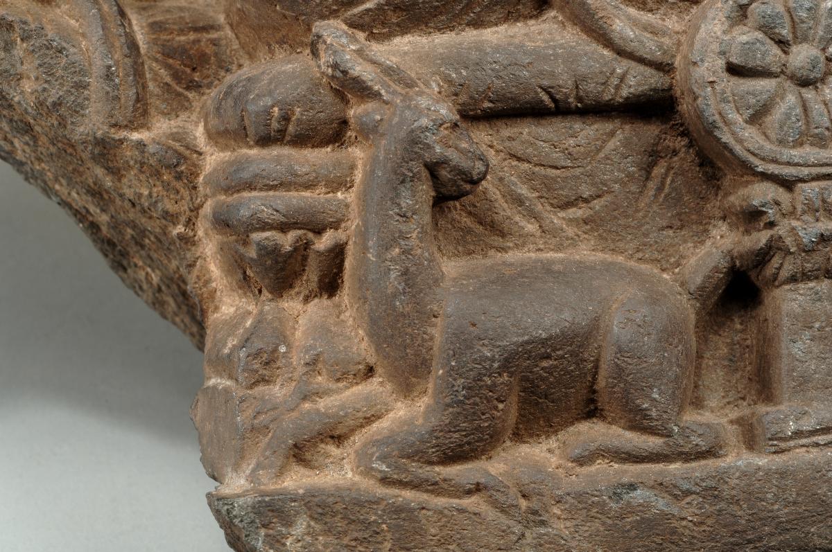 Erzählende Szene (Fragment): Erste Predigt des Buddha im Gazellenhain von Sarnath