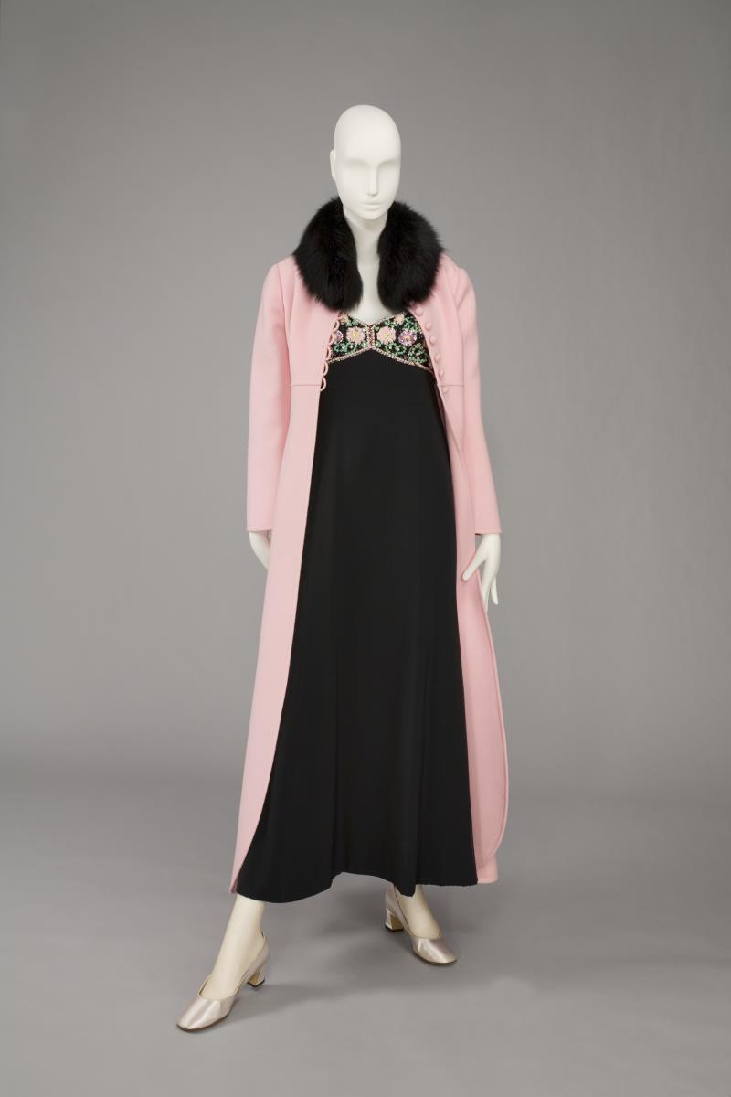 Modell "Rose Rose", Abendkleid mit Mantel