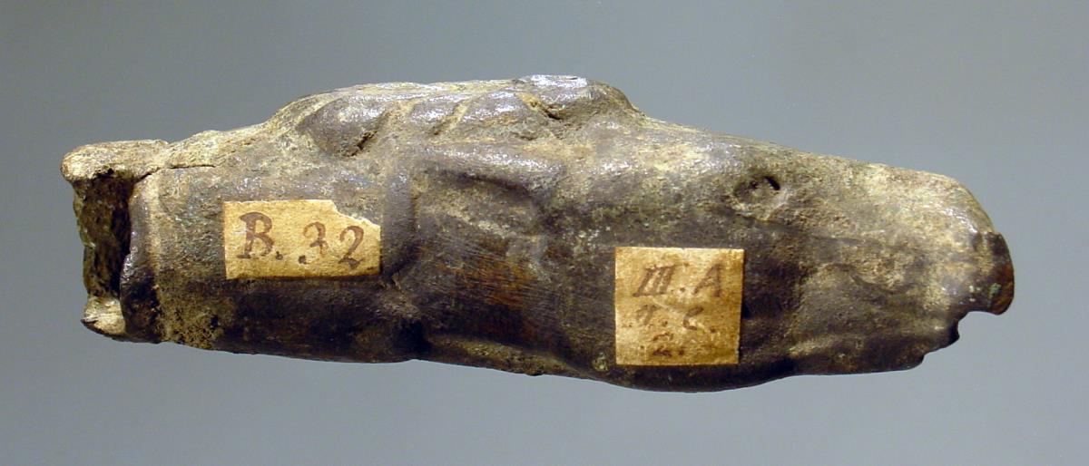 Schlüsselgriff in Form eines Pferde- oder Maultierkopfes